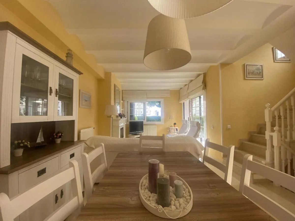 R17 Casa Merce Rodoreda Calafell Holiday home